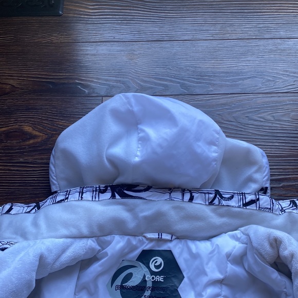 ☮️☮️☮️☮️Core powder room winter jacket very small stain on the inside ☮️☮️ 9/10 - Picture 12 of 16